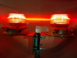 Solar 10cd solar aviation light